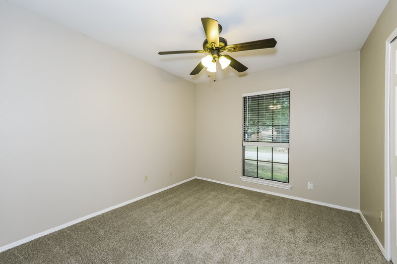 2,540/Mo, 1385 Southridge Dr Lancaster, TX 75146 Bedroom View