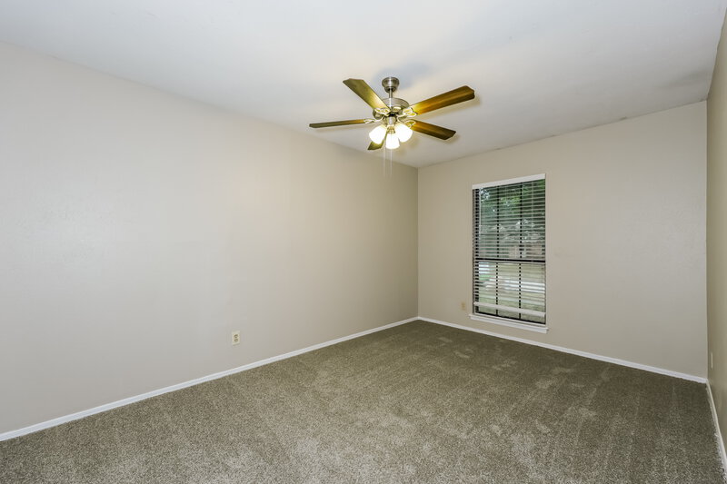 2,540/Mo, 1385 Southridge Dr Lancaster, TX 75146 Bedroom View 2