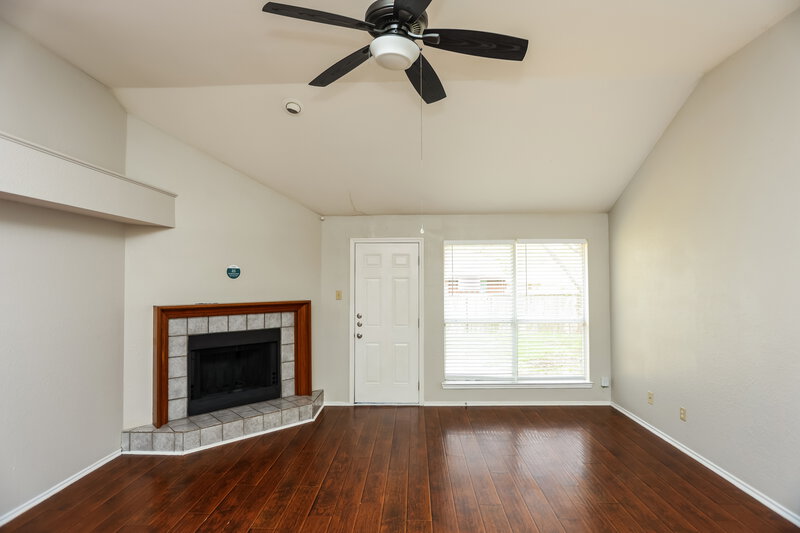 2,210/Mo, 2728 Woodlark Dr Fort Worth, TX 76123 Living Room View