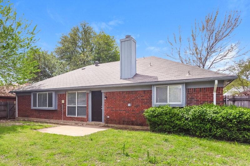 2,210/Mo, 2728 Woodlark Dr Fort Worth, TX 76123 Rear View