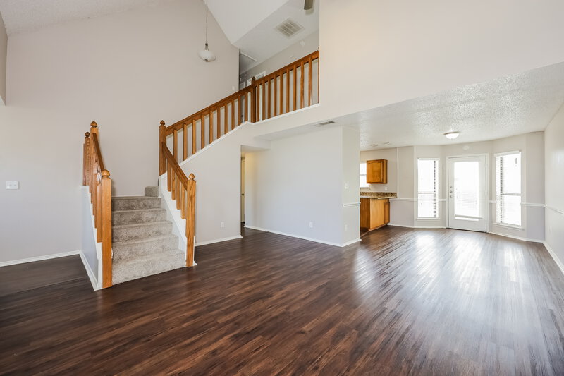 2,265/Mo, 1824 Island View Dr Mesquite, TX 75149 Living Room View 2