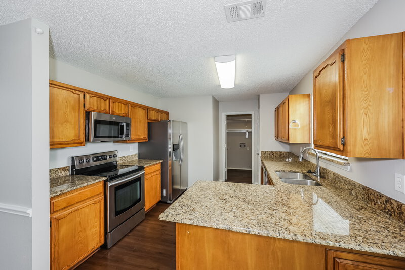 2,265/Mo, 1824 Island View Dr Mesquite, TX 75149 Kitchen View
