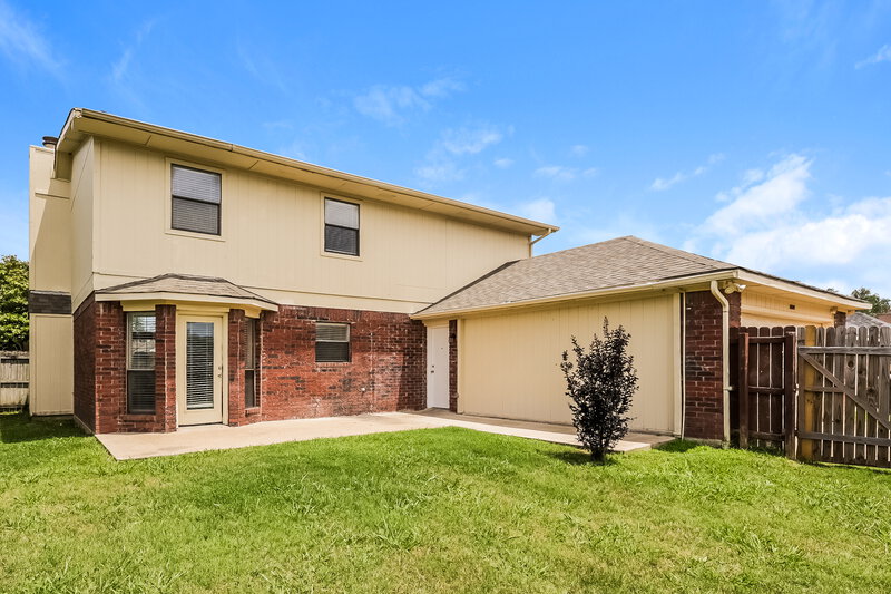 2,265/Mo, 1824 Island View Dr Mesquite, TX 75149 Rear View 2