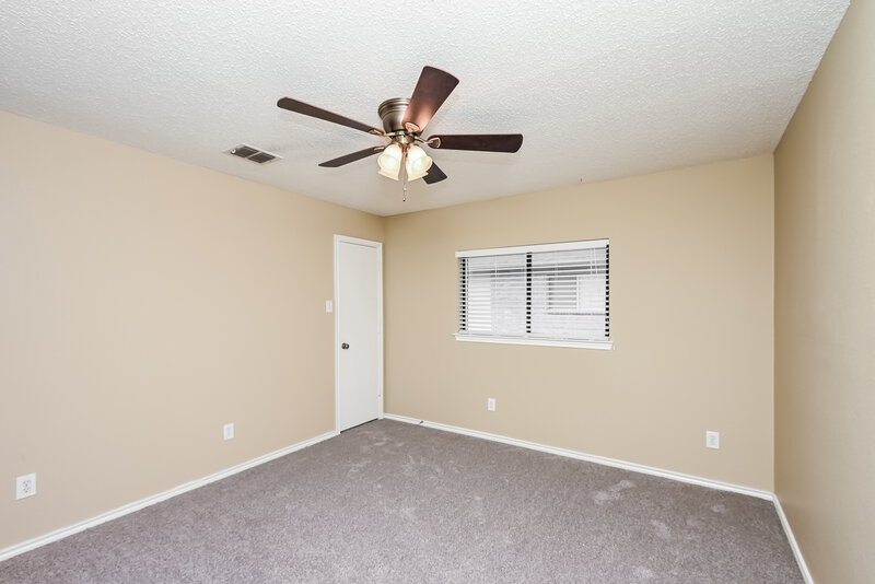 2,445/Mo, 5216 Dillon Cir Haltom City, TX 76137 Bedroom View 2