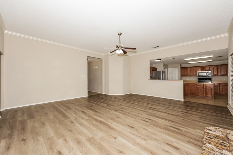 2,105/Mo, 125 Adams Dr Crowley, TX 76036 Living Room View 3