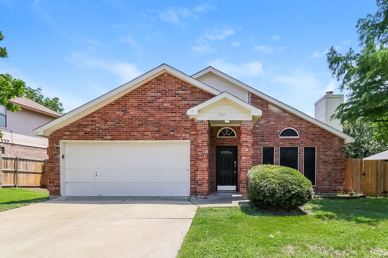 1,945/Mo, 7917 Val Verde Dr Fort Worth, TX 76123 External View