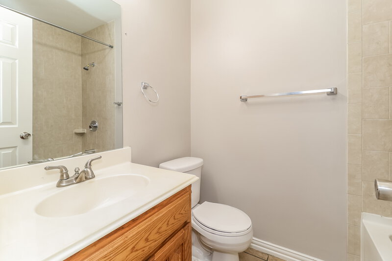 1,945/Mo, 7917 Val Verde Dr Fort Worth, TX 76123 Bathroom View