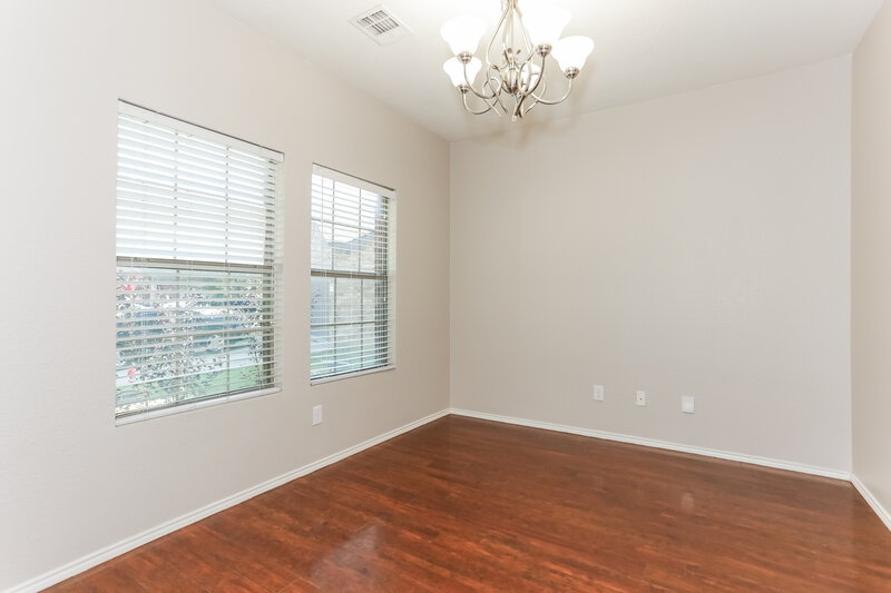 2,425/Mo, 768 Chalk Knoll Rd Fort Worth, TX 76108 Office View