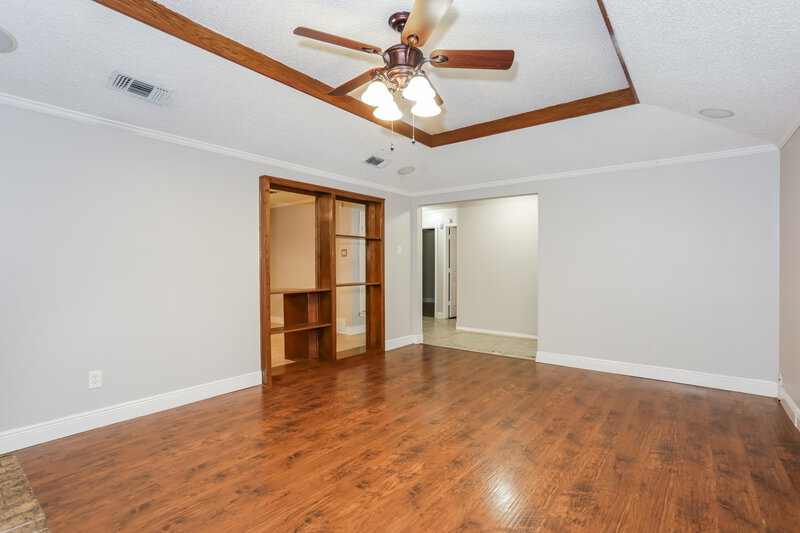 1,995/Mo, 7212 Elderberry Ln Dallas, TX 75249 Living Room View 2
