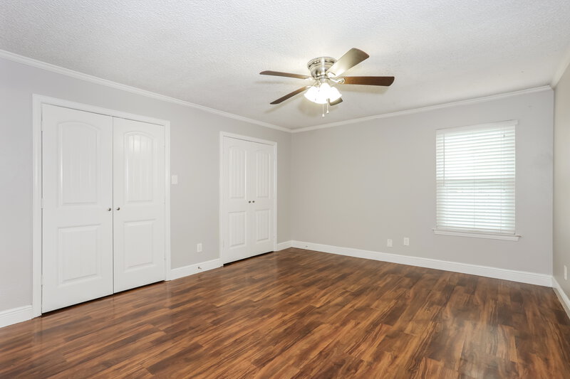 1,995/Mo, 7212 Elderberry Ln Dallas, TX 75249 Main Bedroom View 2