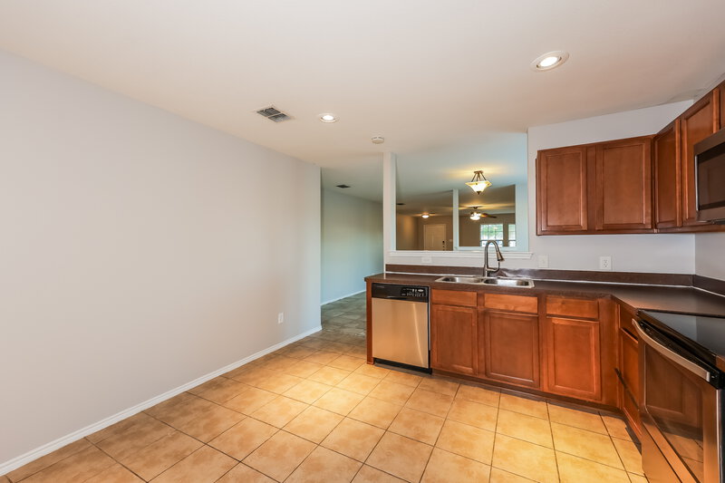 2,275/Mo, 2501 Mill Springs Pass Fort Worth, TX 76123 Kitchen View