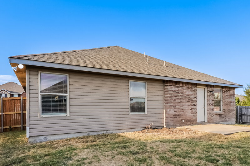 2,275/Mo, 2501 Mill Springs Pass Fort Worth, TX 76123 Rear View