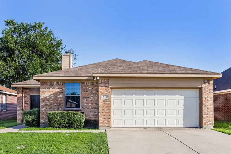 1,930/Mo, 916 Buffalo Springs Dr Fort Worth, TX 76140 External View