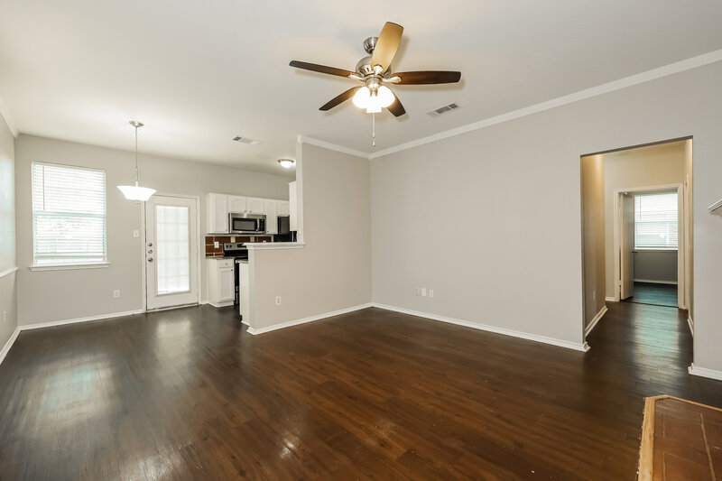 1,795/Mo, 916 Buffalo Springs Dr Fort Worth, TX 76140 Misc View 2