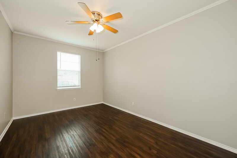 1,860/Mo, 916 Buffalo Springs Dr Fort Worth, TX 76140 Bedroom View