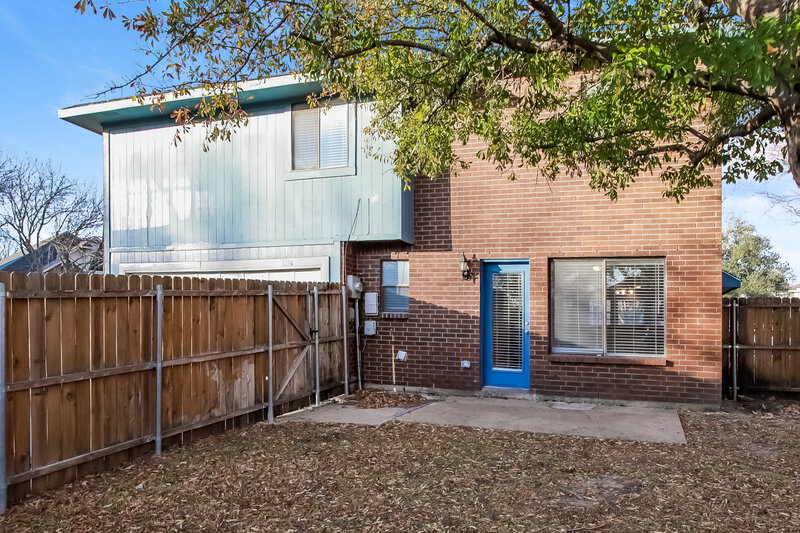 2,415/Mo, 3912 Lois Cir Rowlett, TX 75088 Rear View