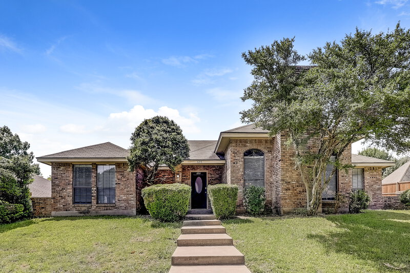 3,180/Mo, 605 Wisterglen Dr Desoto, TX 75115 External View