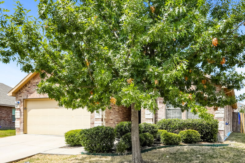 2,810/Mo, 529 Indian Paintbrush Drive Fate, TX 75087 Front View