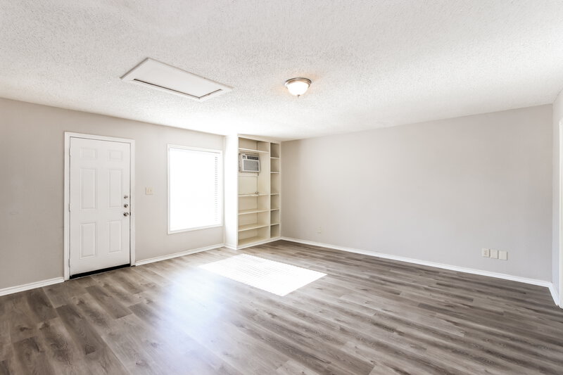 1,805/Mo, 700 Priscilla Ln Desoto, TX 75115 Living Room View