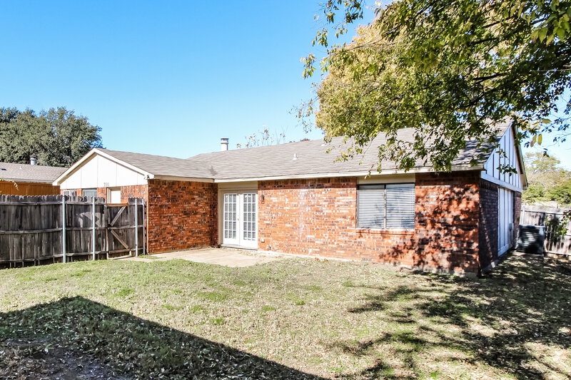 1,805/Mo, 700 Priscilla Ln Desoto, TX 75115 Rear View