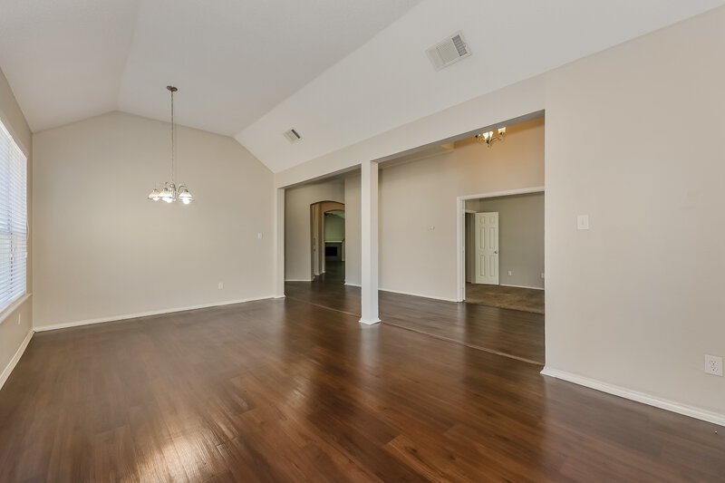 0/Mo, 1224 Parkwood Trl Mesquite, TX 75149 Dining Room View