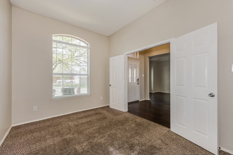 0/Mo, 1224 Parkwood Trl Mesquite, TX 75149 Office View