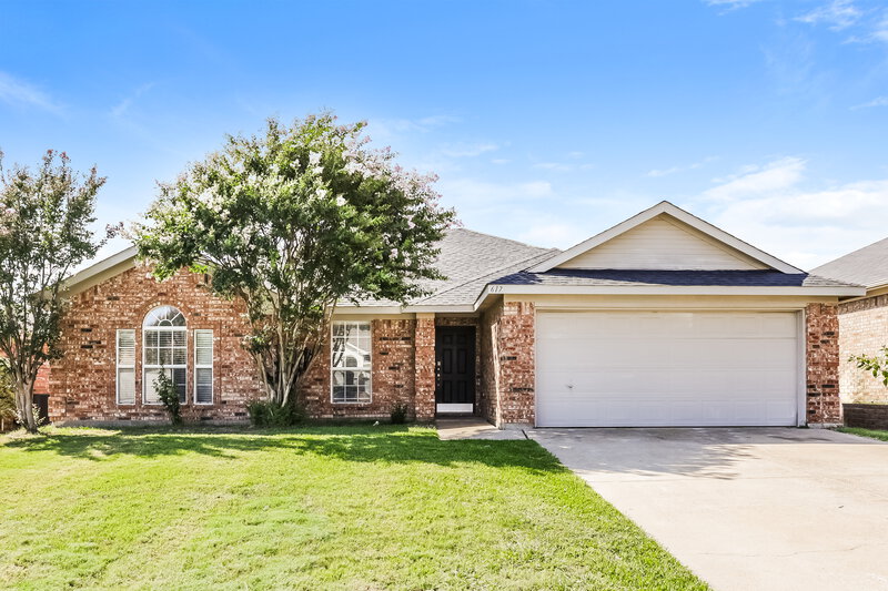 2,690/Mo, 617 Saint Eric Dr Mansfield, TX 76063 External View