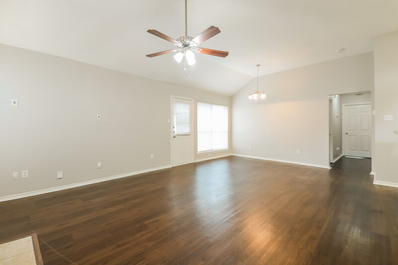 1,930/Mo, 2525 Spring Rain Dr Mesquite, TX 75181 Living Room View