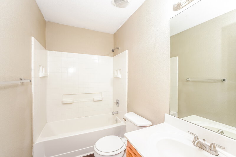 2,170/Mo, 1622 Withers Way Krum, TX 76249 Bathroom View
