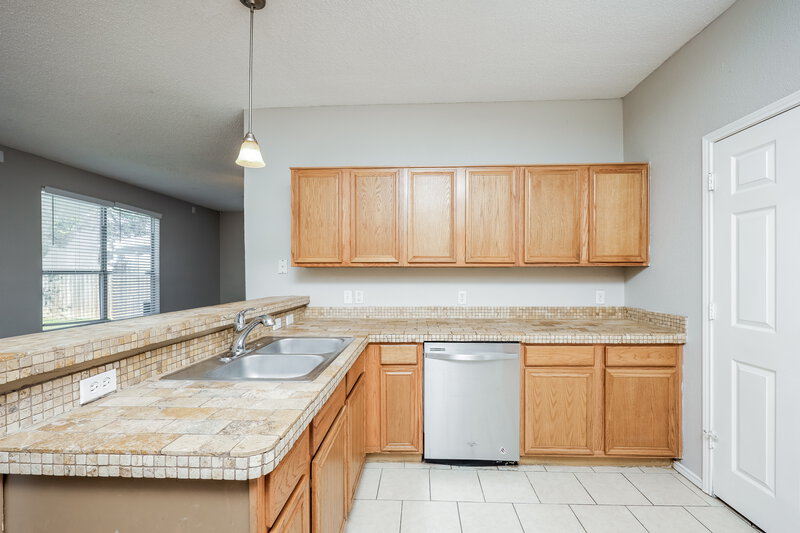 1,825/Mo, 10636 Towerwood Dr Fort Worth, TX 76140 Kitchen View