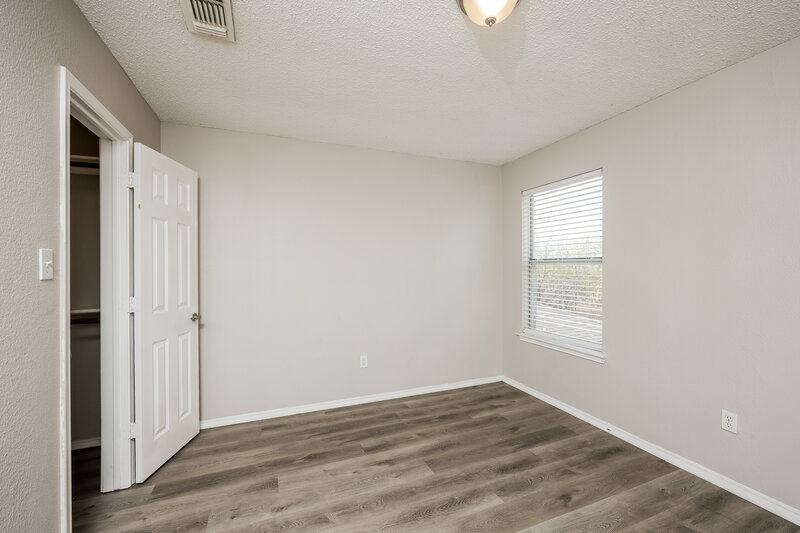 1,825/Mo, 10636 Towerwood Dr Fort Worth, TX 76140 Bedroom View