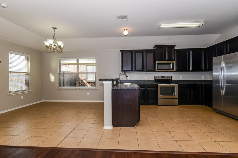 1,830/Mo, 146 Briar Grove Dr Princeton, TX 75407 Kitchen View 2