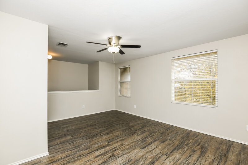 2,750/Mo, 1332 Lauren Dr Burleson, TX 76028 Family Room View