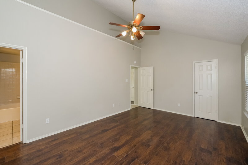 1,945/Mo, 8413 O'Hara Ln Fort Worth, TX 76123 Main Bedroom View 2