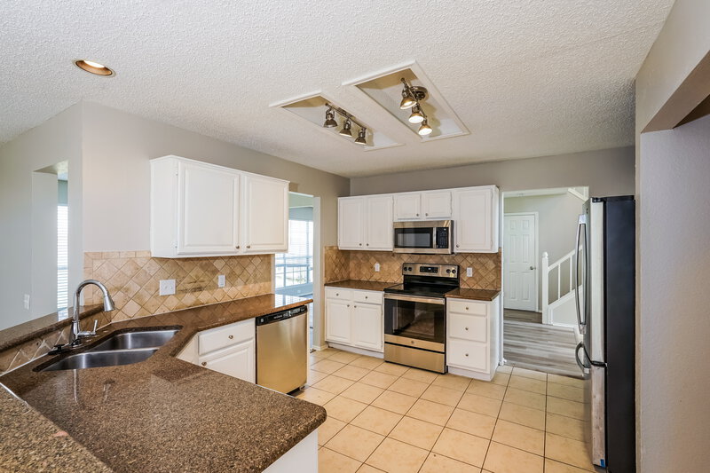 2,870/Mo, 3228 Kathy Ln Fort Worth, TX 76123 Kitchen View 2