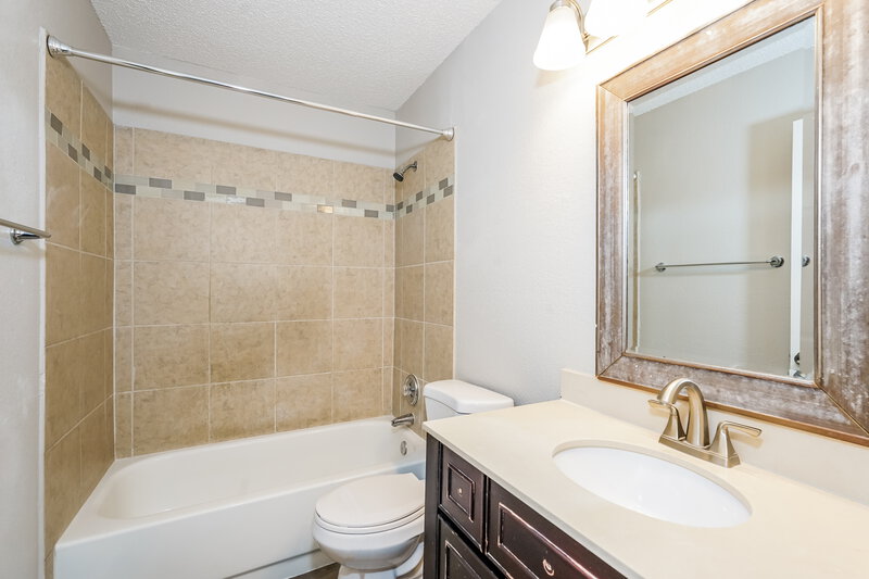 2,870/Mo, 3228 Kathy Ln Fort Worth, TX 76123 Bathroom View