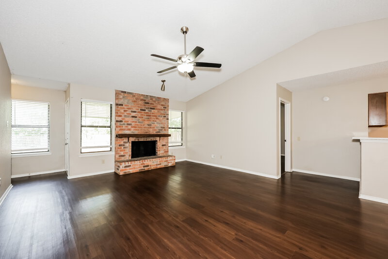 2,085/Mo, 1812 Hunting Green Dr Fort Worth, TX 76134 Living Room View 2