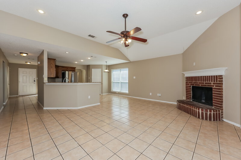 2,075/Mo, 528 Cambridge Dr Saginaw, TX 76179 Living Room View 3