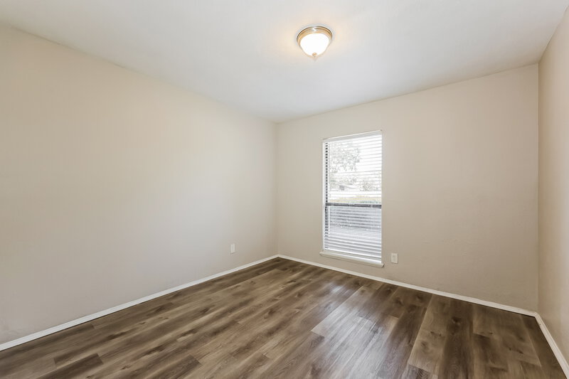 2,065/Mo, 902 Live Oak Dr Desoto, TX 75115 Bedroom View