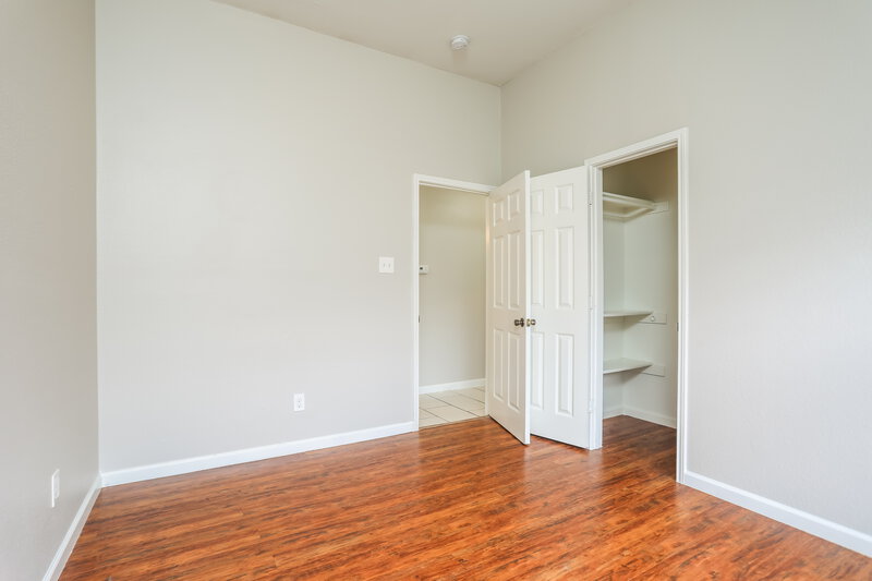 2,630/Mo, 704 Bridle Dr Desoto, TX 75115 Bedroom View