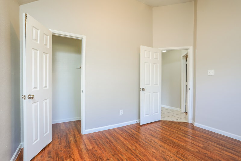 2,630/Mo, 704 Bridle Dr Desoto, TX 75115 Bathroom View