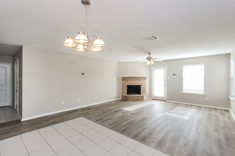 2,395/Mo, 714 Nichols Dr Lancaster, TX 75146 Floorplan View 2