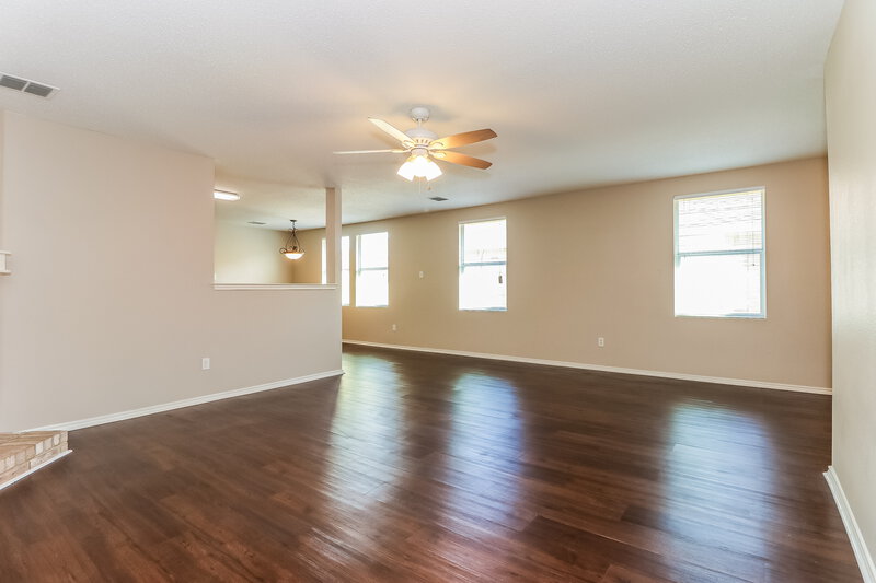 2,075/Mo, 3856 Foxhound Ln Fort Worth, TX 76123 Living Roomlarge View 3