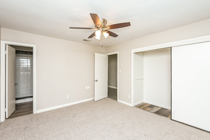 1,825/Mo, 2811 Galemeadow Dr Fort Worth, TX 76123 Main Bedroom View 2