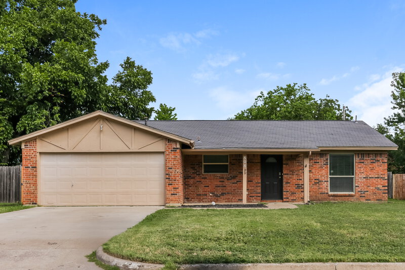 1,945/Mo, 808 Judith Street Burleson, TX 76028 External View