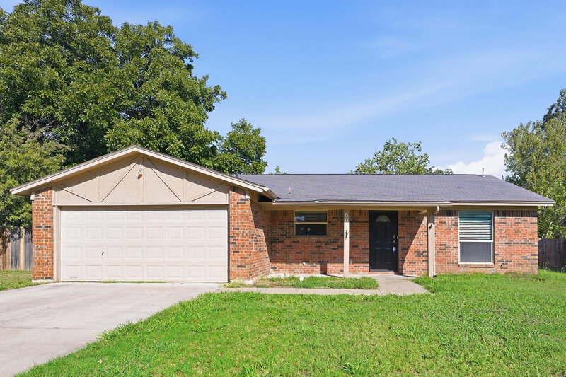 1,975/Mo, 808 Judith Street Burleson, TX 76028 External View