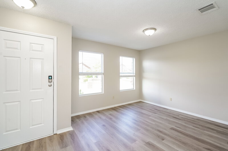 2,115/Mo, 300 Dakota Ridge Dr Fort Worth, TX 76134 Sitting Room View