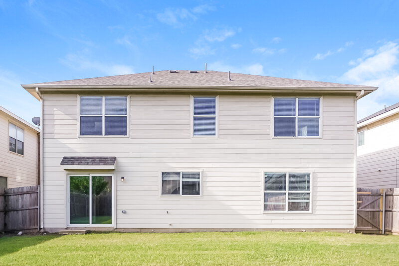 2,115/Mo, 300 Dakota Ridge Dr Fort Worth, TX 76134 Rear View