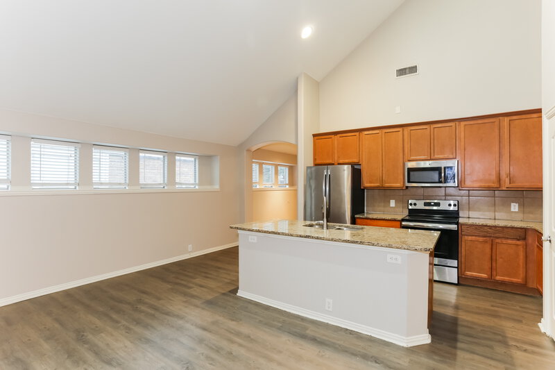 2,675/Mo, 517 Kerry St Crowley, TX 76036 Kitchen View 2