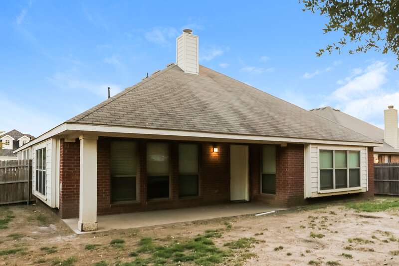 2,675/Mo, 517 Kerry St Crowley, TX 76036 Rear View 2